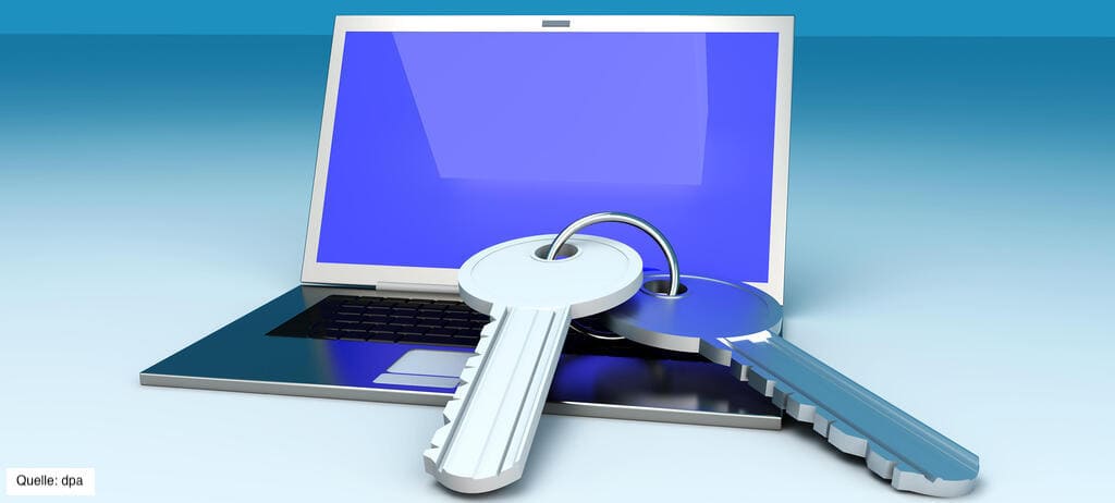 laptop;datenschutz;schlüssel;